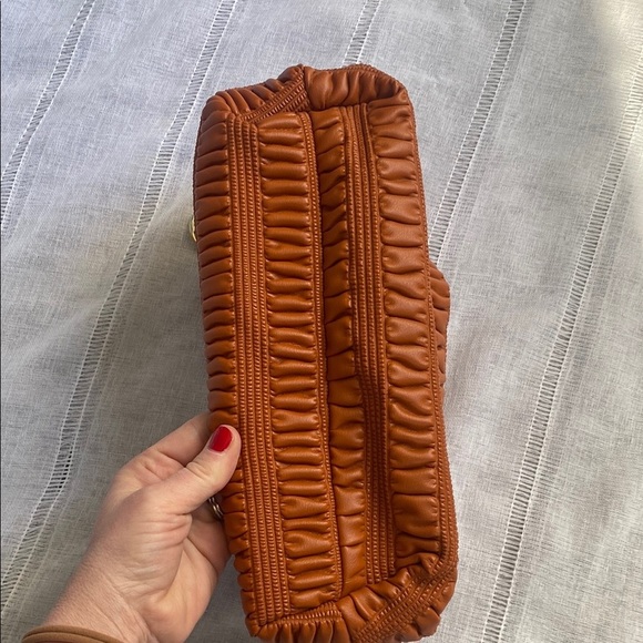 Gaza Gold Chain Orange Textured Shoulder Bag. - Picture 9 of 12